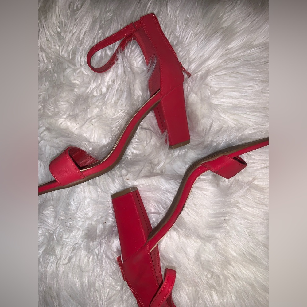 Sexy red heels